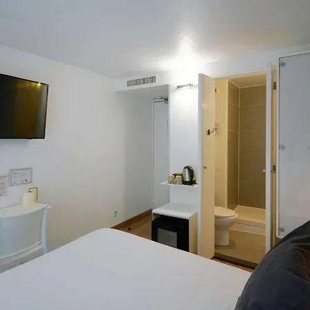 Western Le Montparnasse Hotel 3*