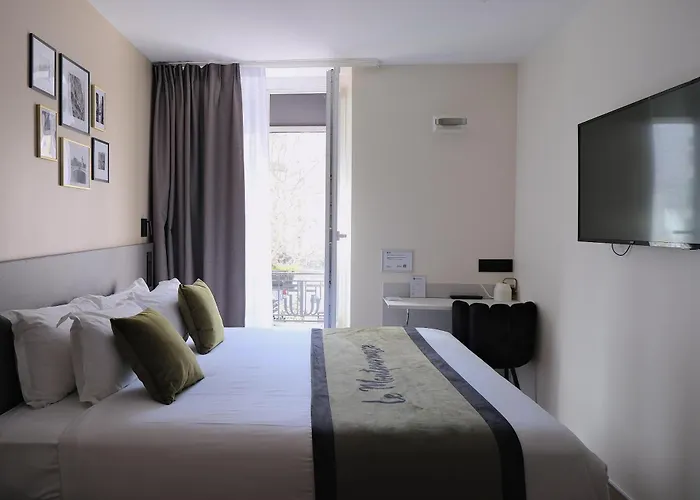Western Le Montparnasse Hotel