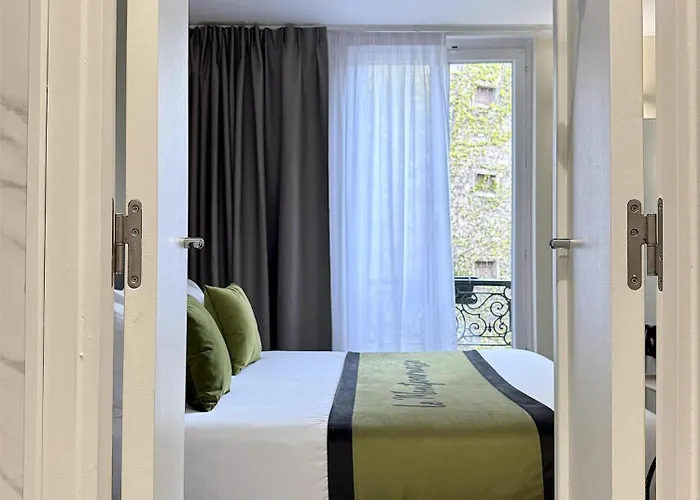 Western Le Montparnasse Hotel 3*