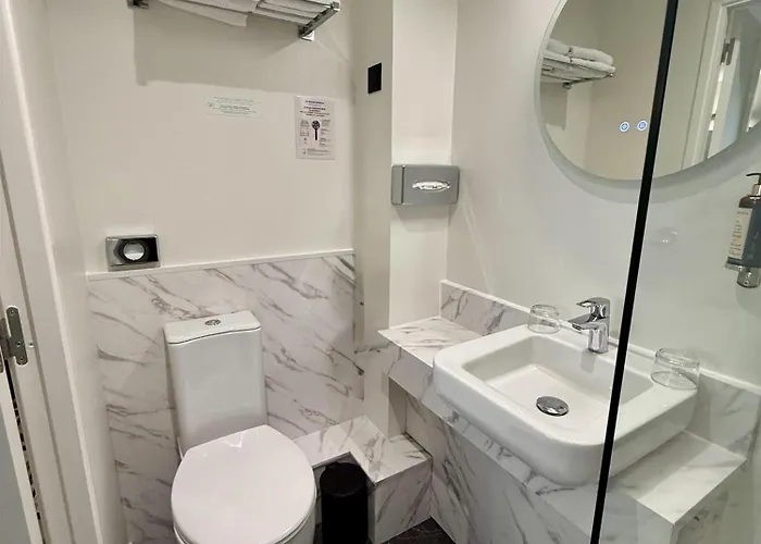 Western Le Montparnasse Hotel